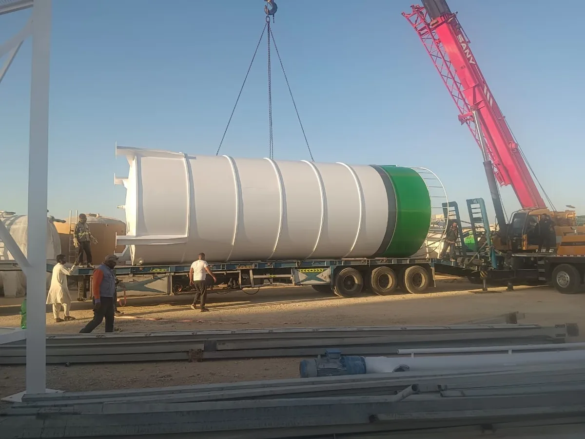 Tanker fabrication and transport