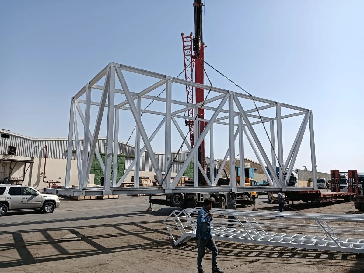 Tanker fabrication and transport