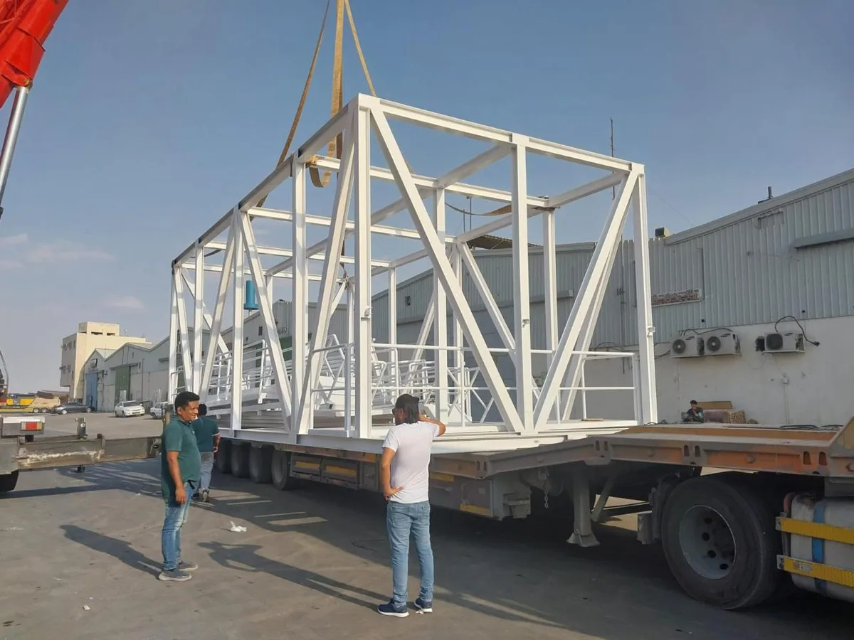 Tanker fabrication and transport