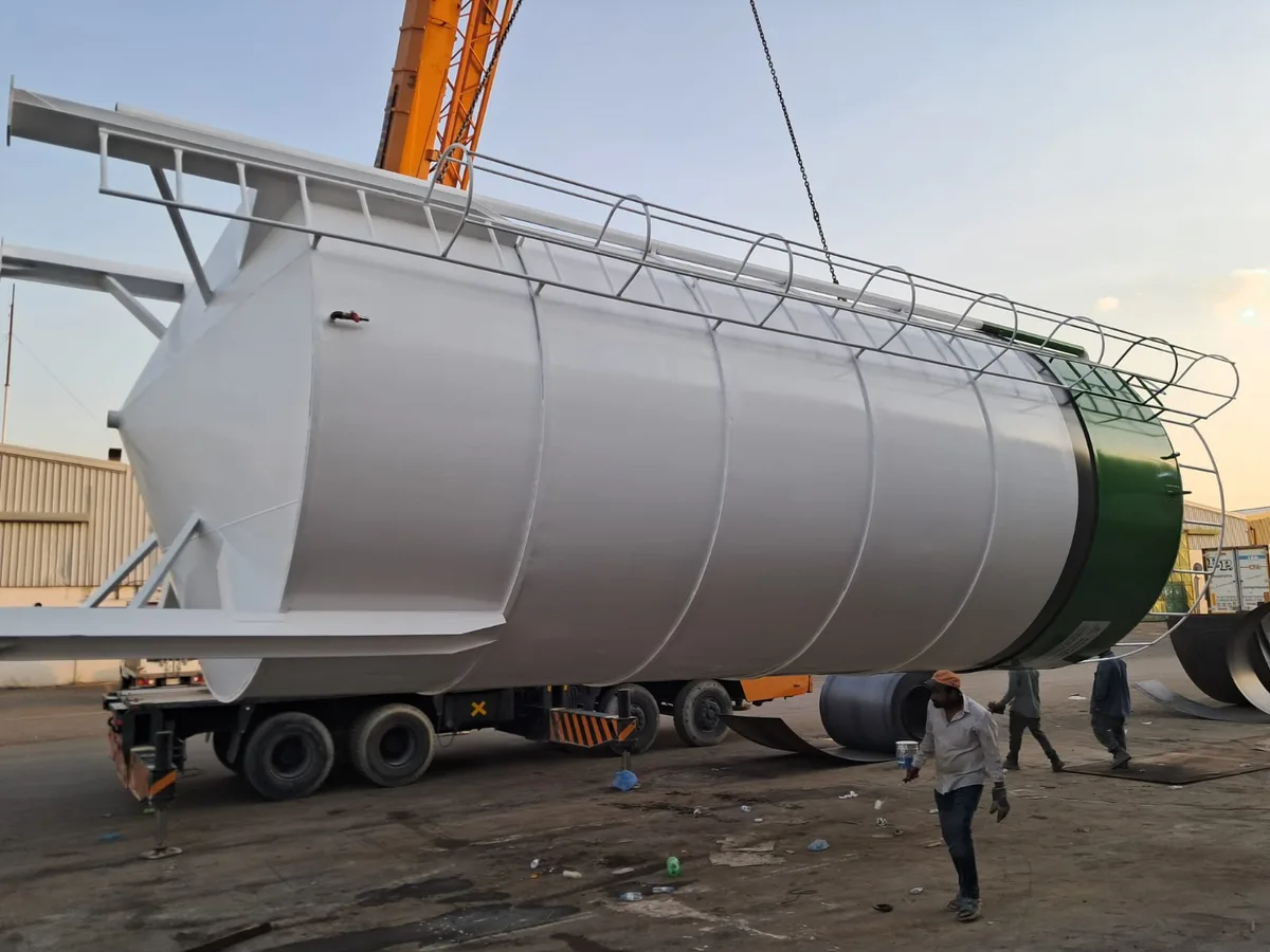 Tanker fabrication and transport