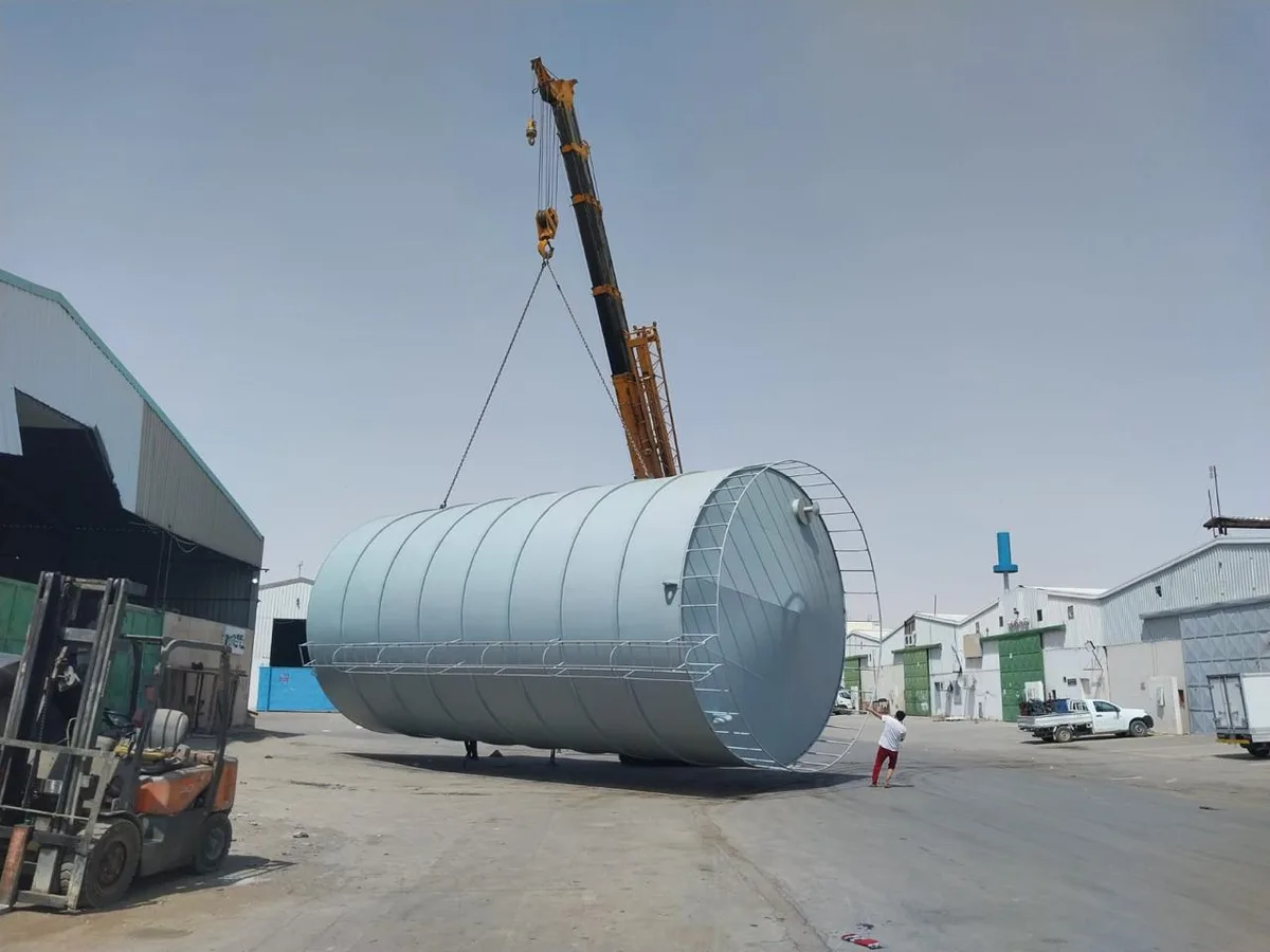 Tanker fabrication and transport